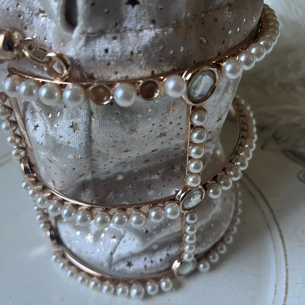 BOGO Elegant Pearl-Embellished gold tone basket or Bag - Picture 8 of 12